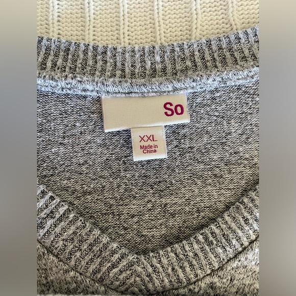 Woman’s So Twist Front Sweater Size XXL - Picture 5 of 5